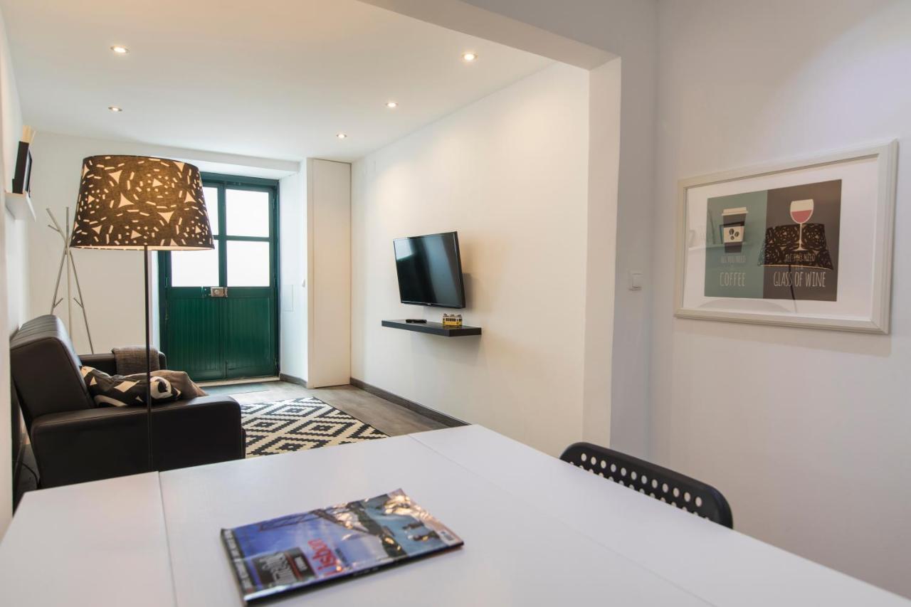Alfama Typical Beco Da Adica Apartment Lisbon Exterior photo
